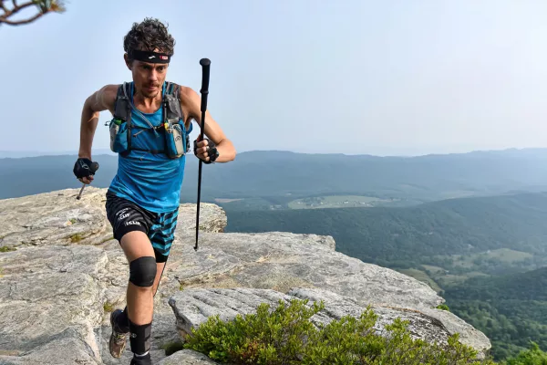 Scott Jurek en course sur le sentier des Appalaches