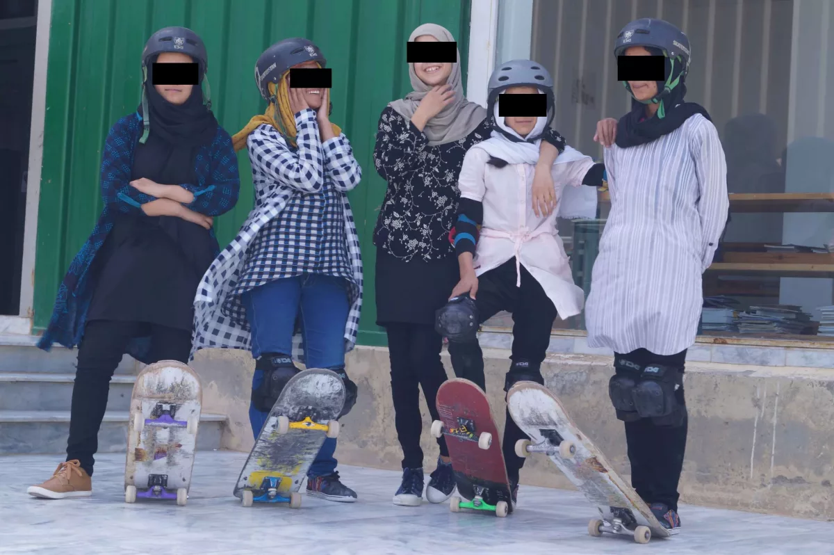 filles skate afghanistan