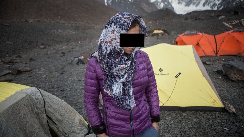 Alpiniste afghane au camp de base du Mont Noshaq
