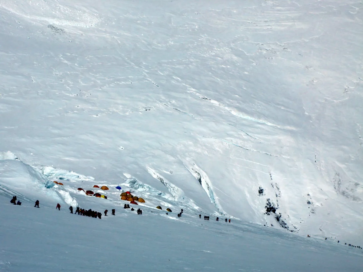 Foule d'alpinsistes sur l'Everest