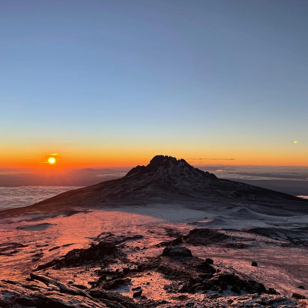 Kilimanjaro sommet couché de soleil