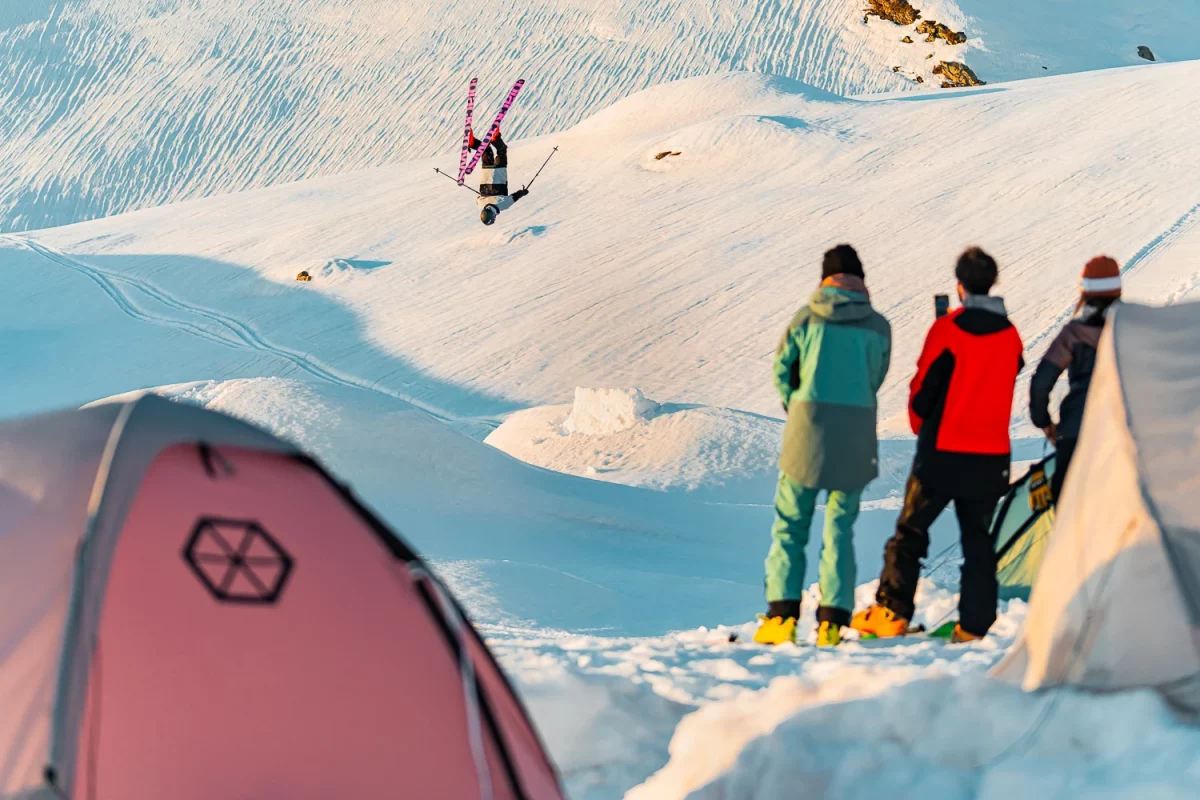 Home lines : Salto arrière au camp de base