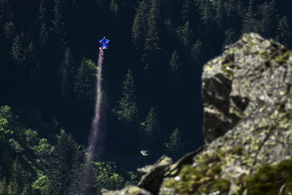 saut en wingsuit