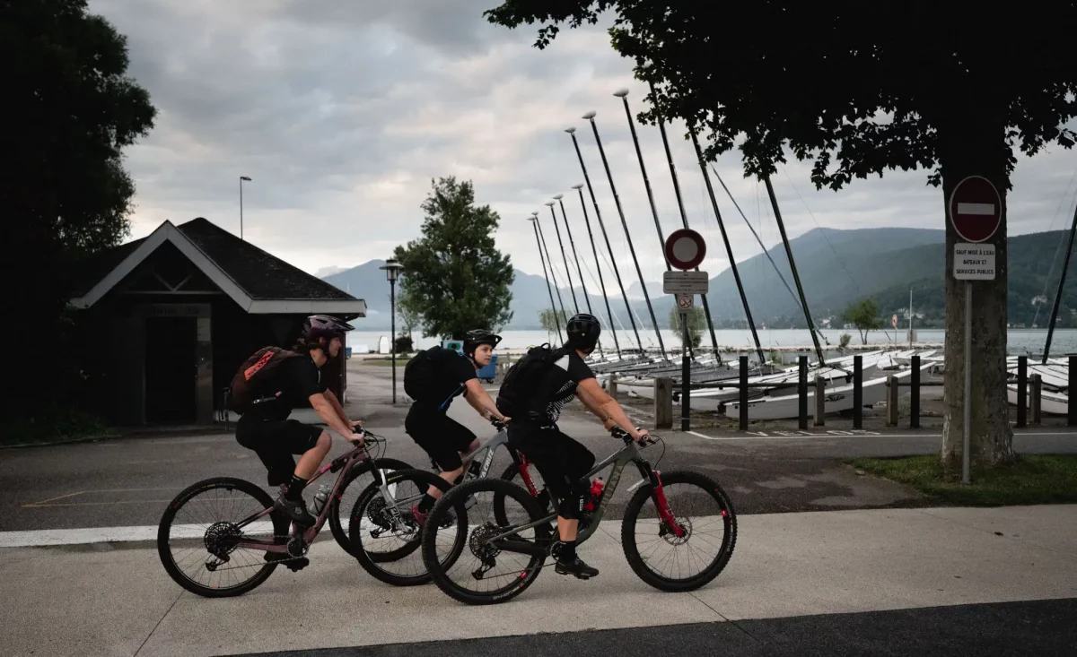 Aventure VTT High Perimeter autour du lac d'Annecy