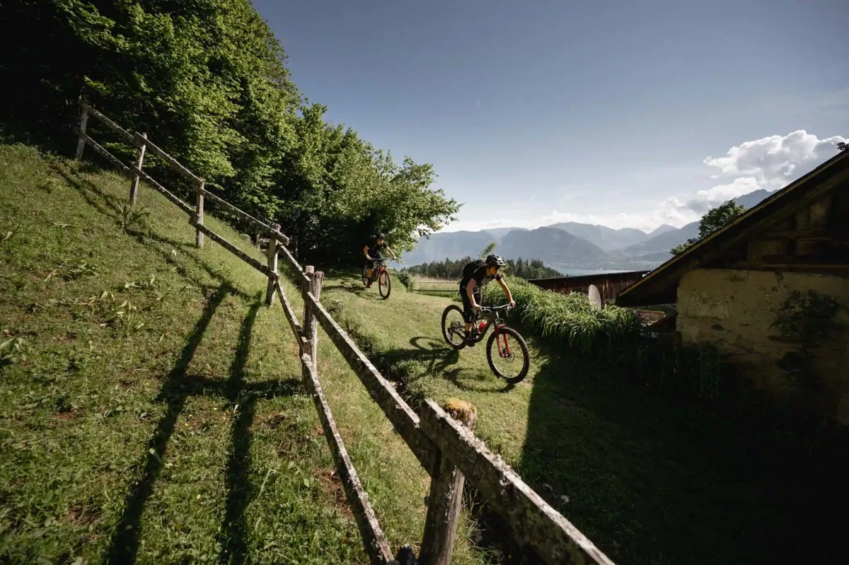 Aventure VTT High Perimeter autour du lac d'Annecy