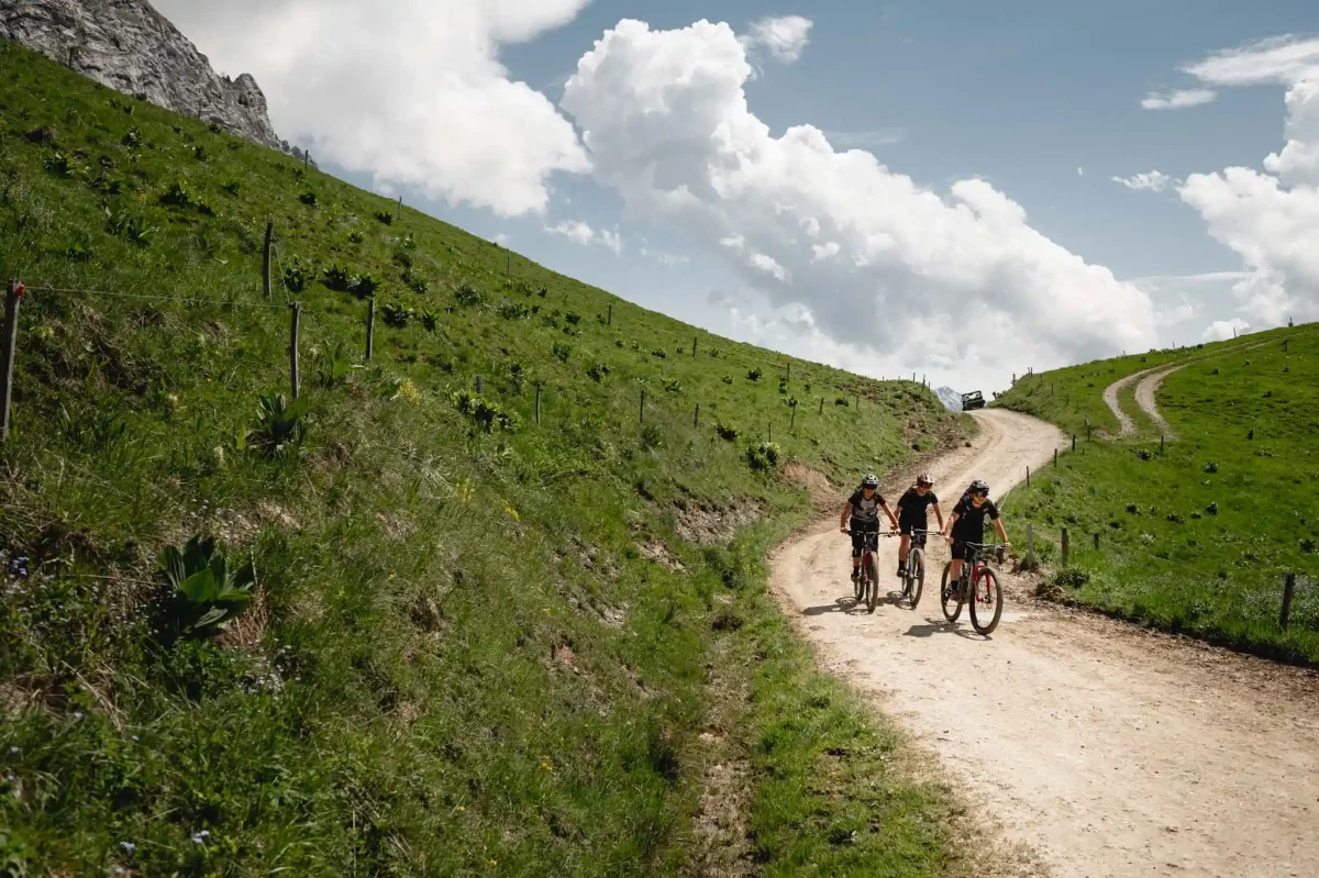 Aventure VTT High Perimeter autour du lac d'Annecy