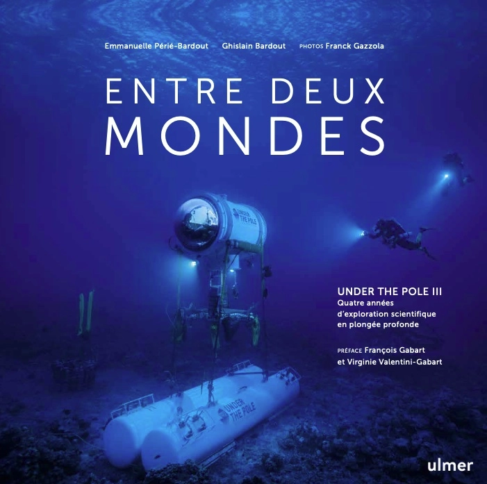 Couverture du livre intitulé entre deux mondes