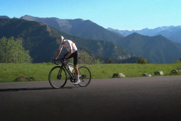 Film hors categorie velo montagnes Andorre