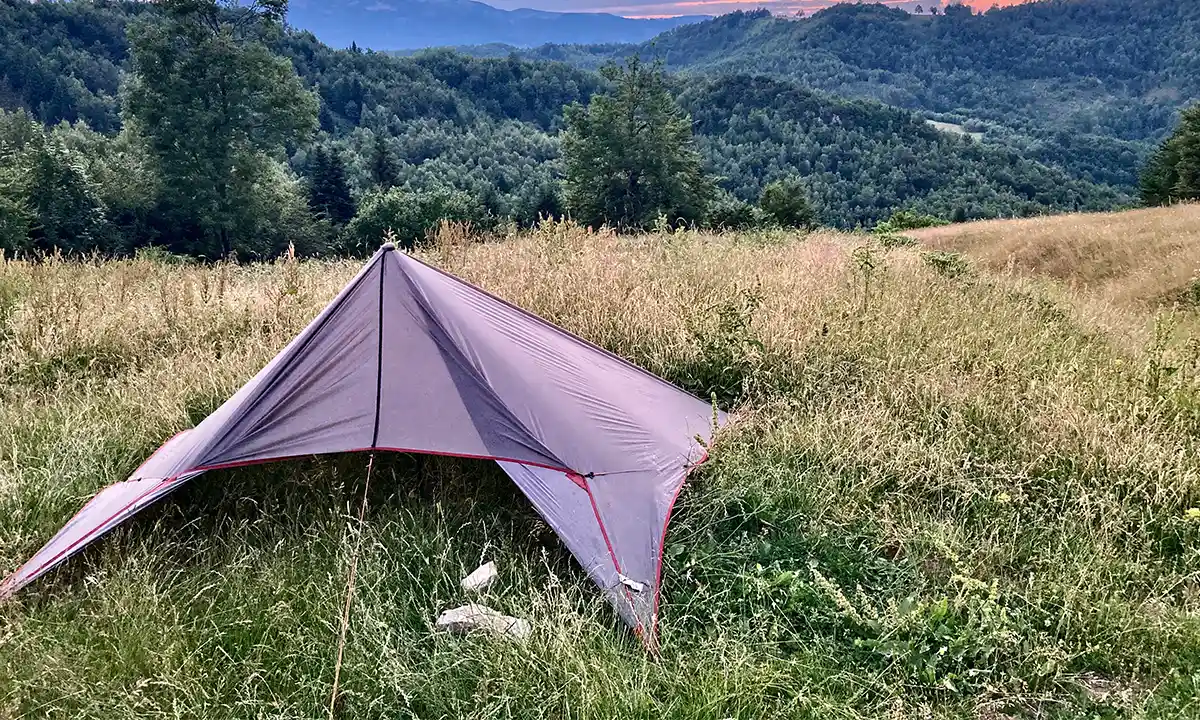 Bivouac tente montagnes Balkans