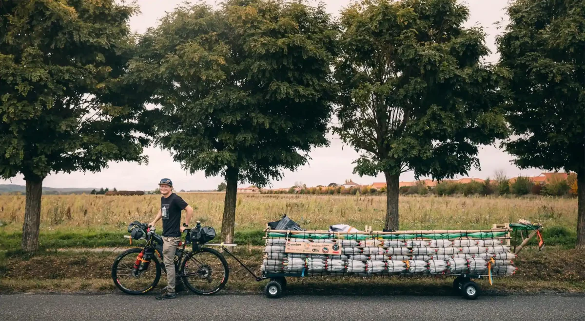 Expedition Pastique'Adour Bikepacking bateau plastique