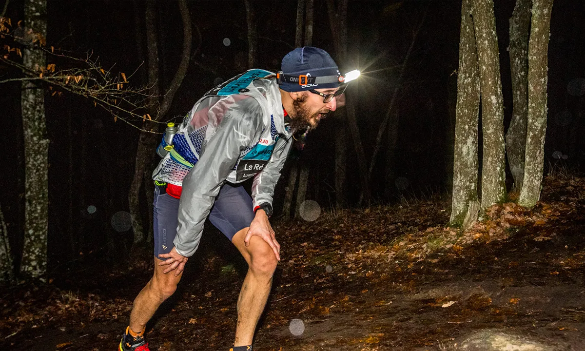 Coureur Sainté Lyon de nuit