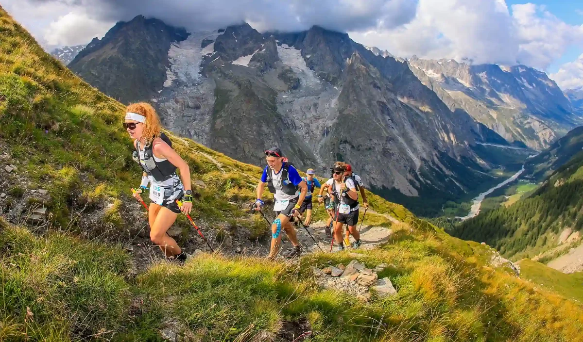 Coureurs sur la TDS - UTMB