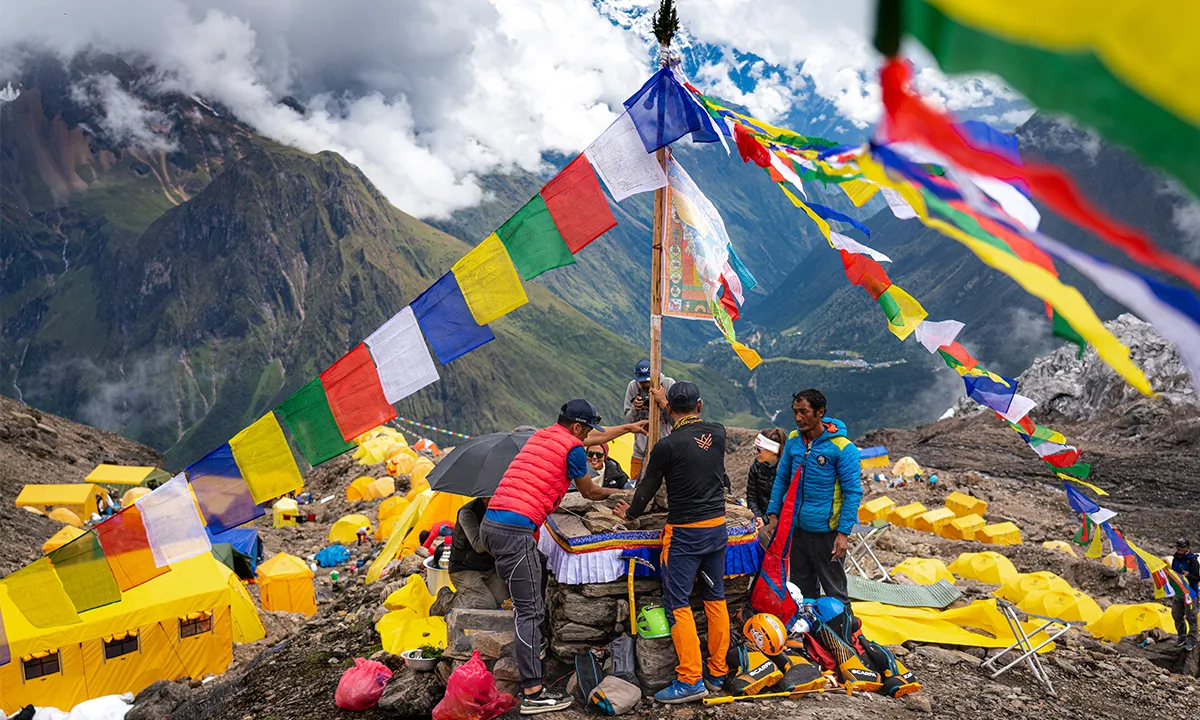 Drapeau Nepalais mont Manasulu