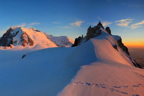 Mont-Blanc et Aiguille du midi couché de soleil