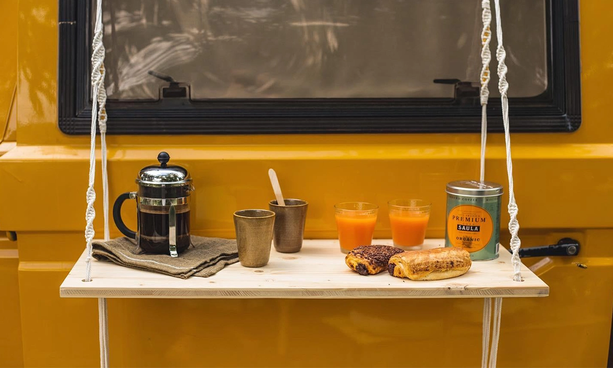 petit dejeuner en van Volswagen T3