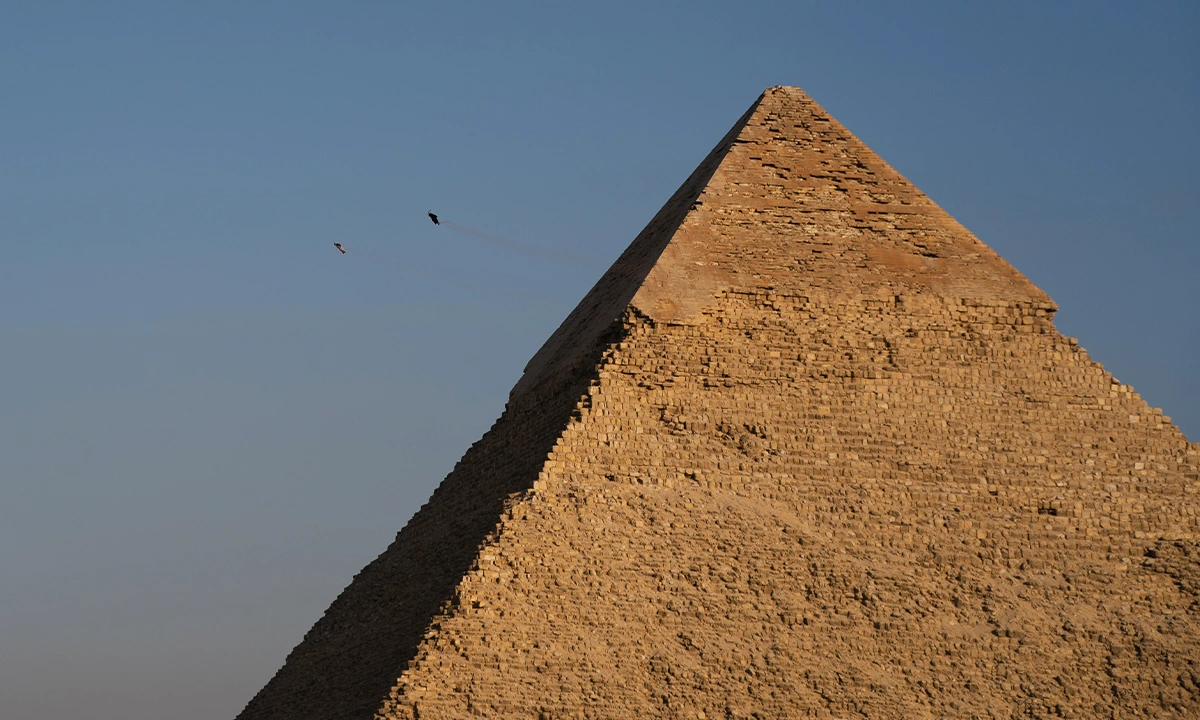 Fred Fugen wingsuit pyramides Egypte