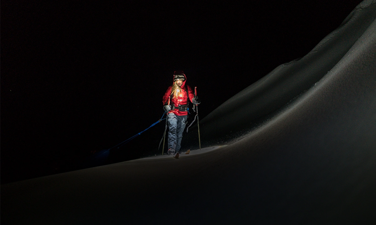 Caroline Côté de nuit en Arctique