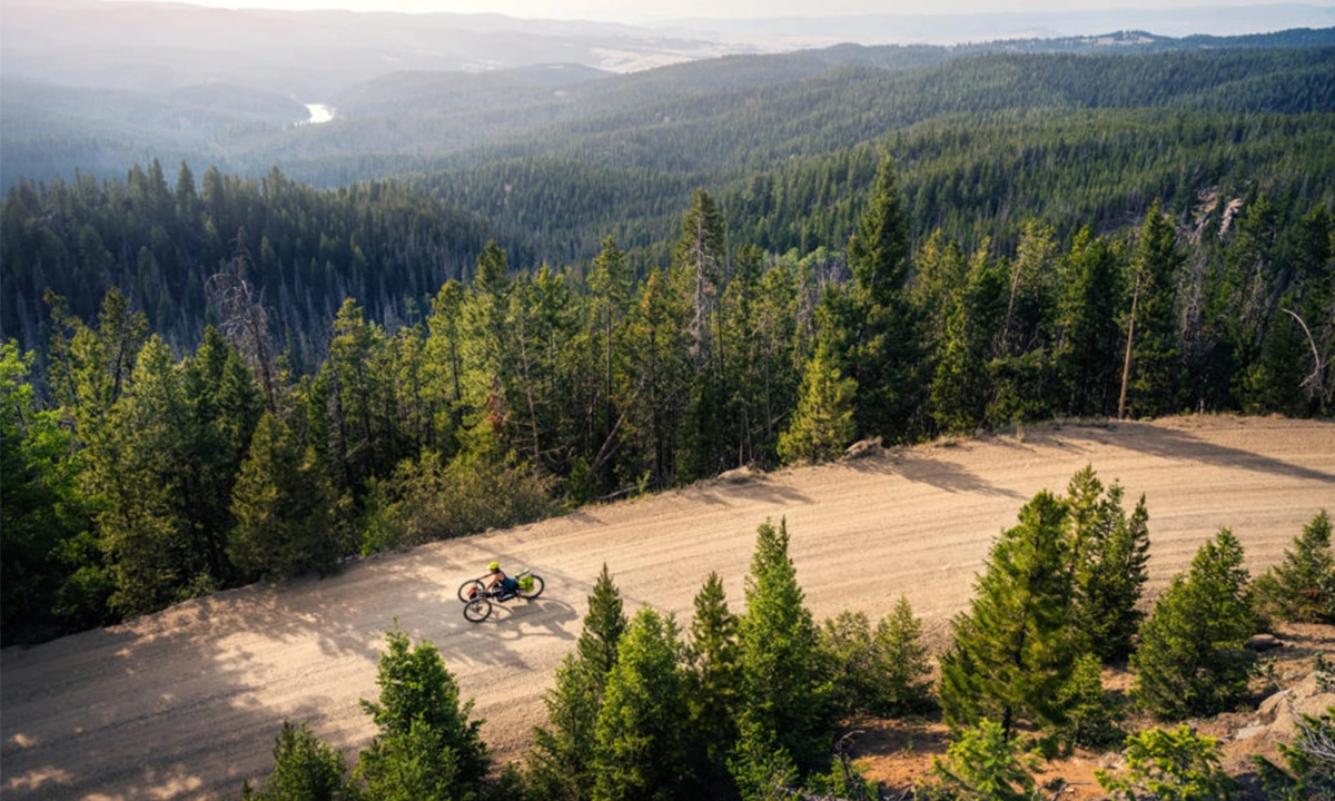 Photo drone paysage et velo