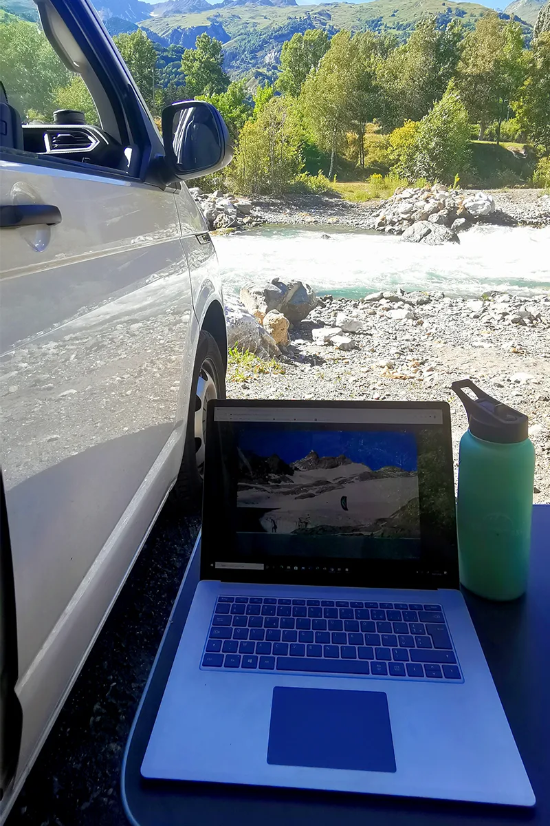 vanlife ordinateur digital nomade