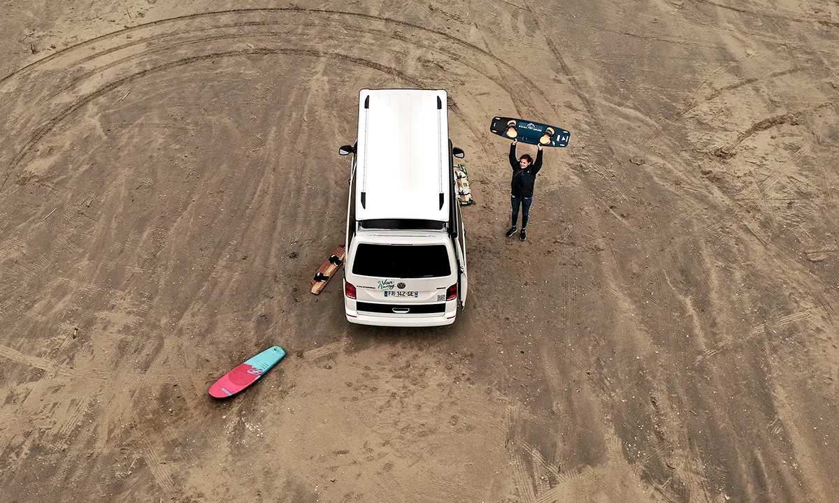 vanlife kitesurf plage