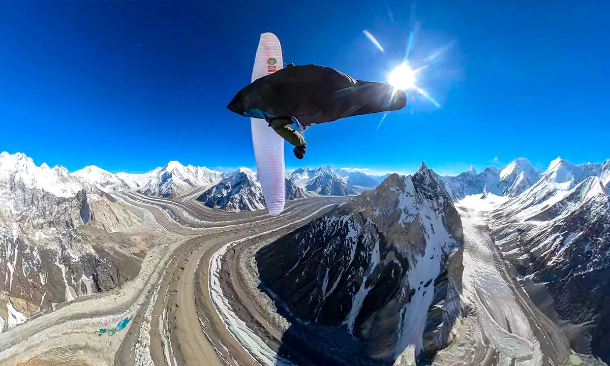 Antoine Girard vol en parapente a 8000 mètres