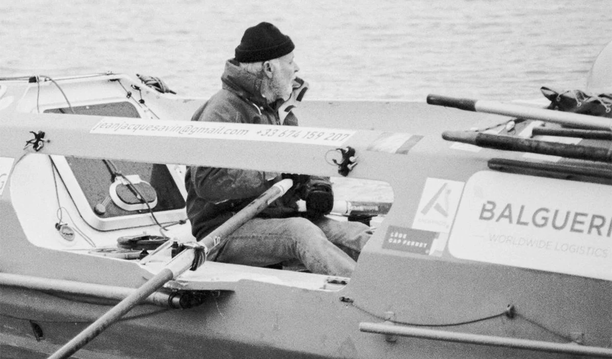 Jean-Jacques Savin au départ de son expédition sur son bateau