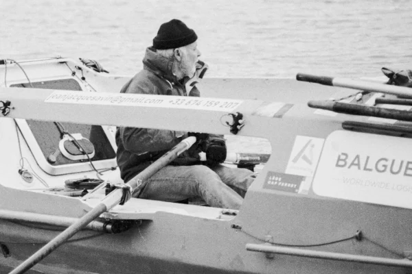 Jean-Jacques Savin au départ de son expédition sur son bateau