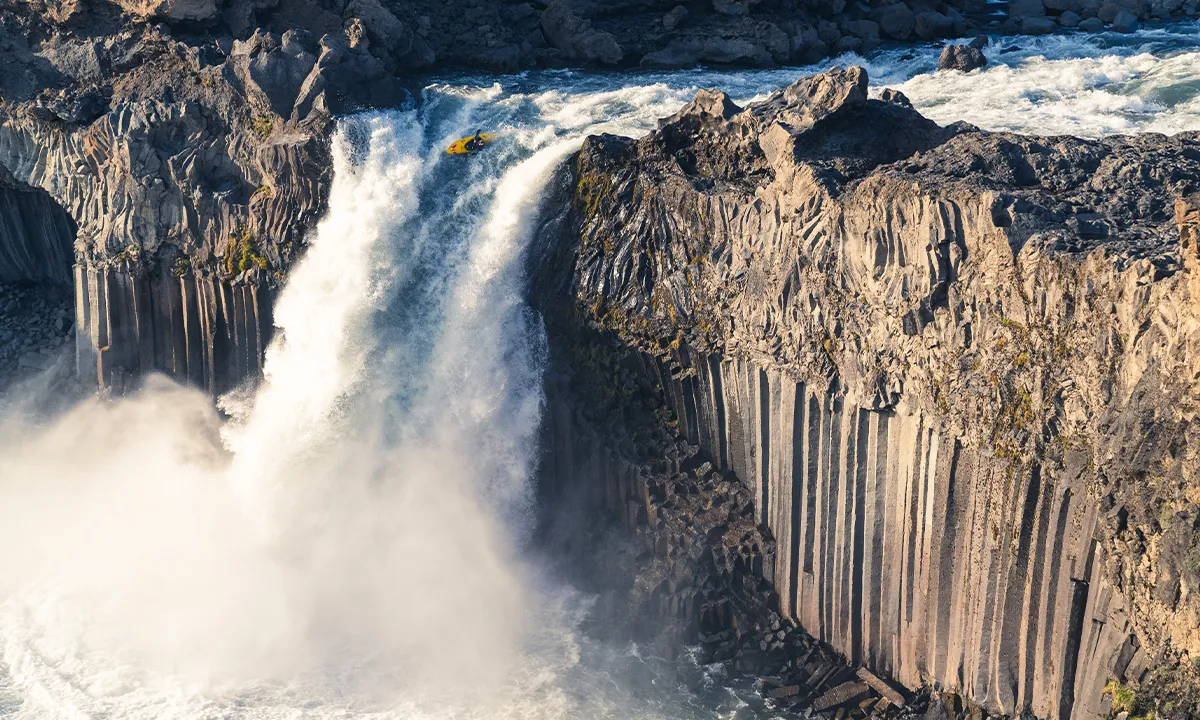 Aniol Serrasolses Kayak Islande Jötunn