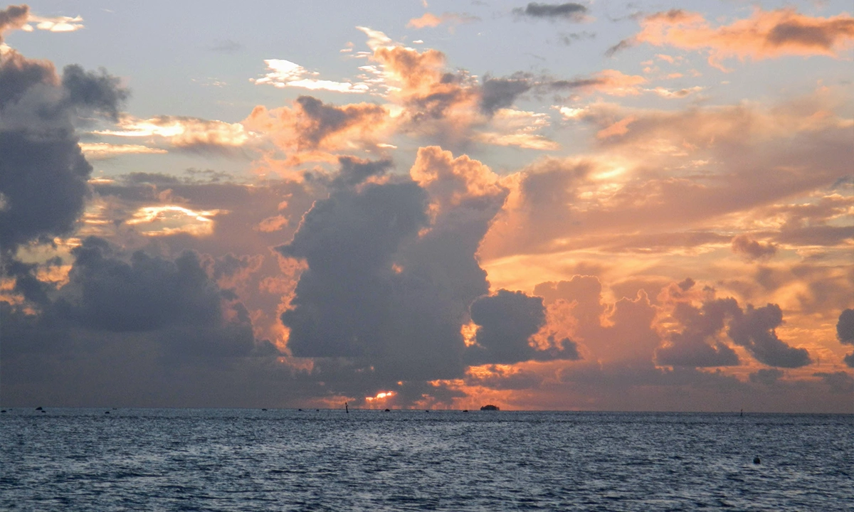 couché de soleil sur la mer