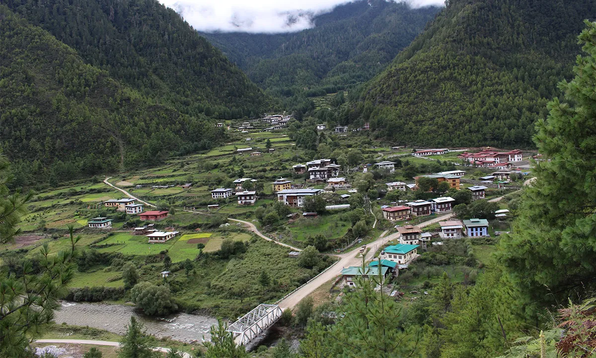Villages passant sur Paysages le Trans Buthan Trail