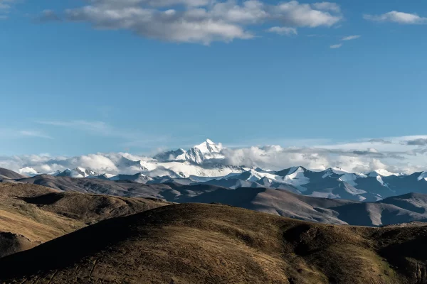 Vue de l'Everest depuis le plateau Tibétain