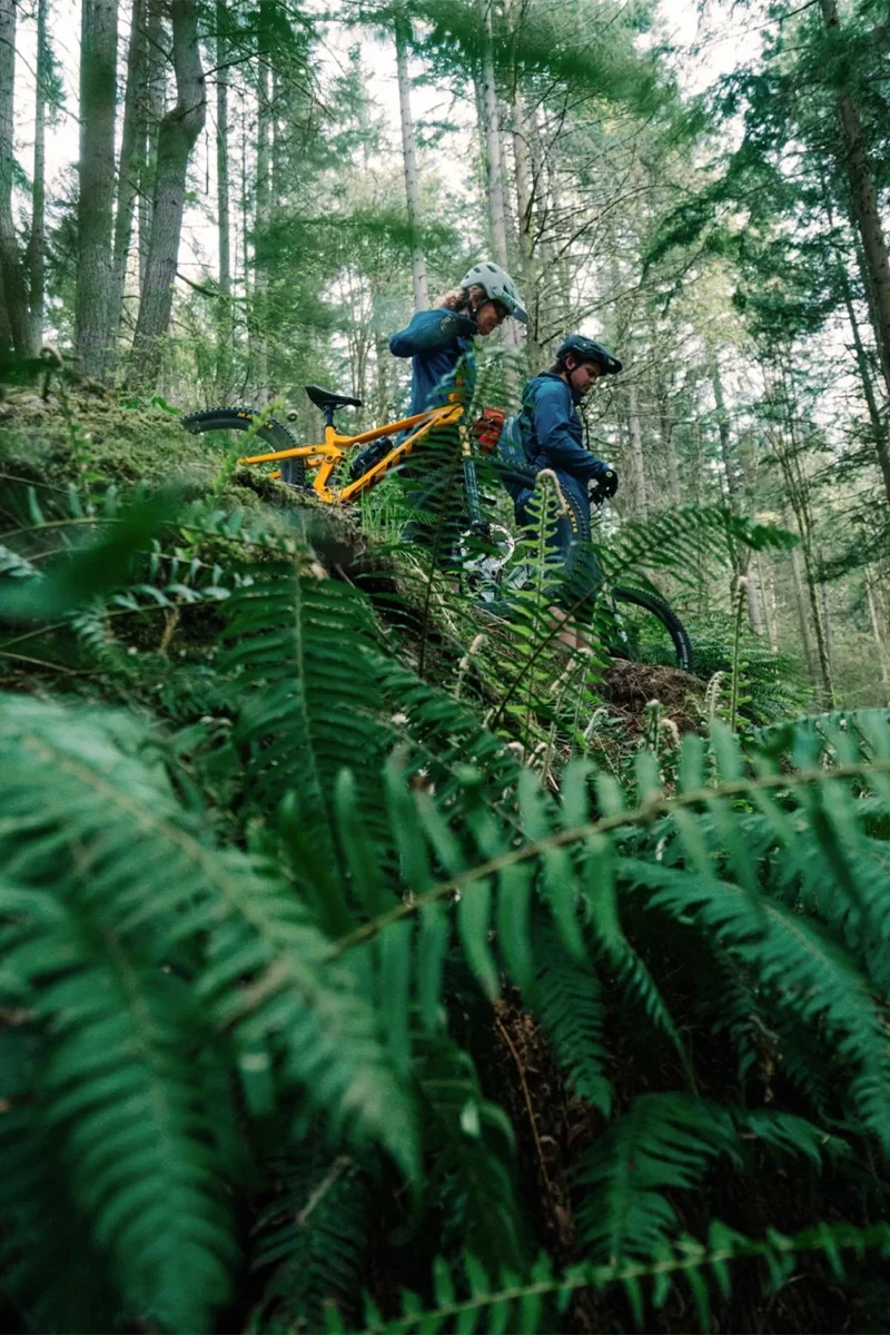 Betty Birrell vtt à 73 ans en colombie-britannique