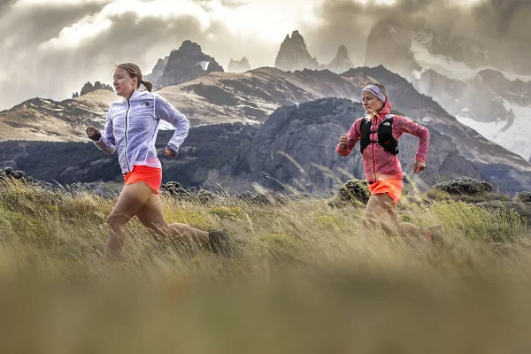 Kaytlyn Gerbin et Fernanda Maciel trail running en Patagonie