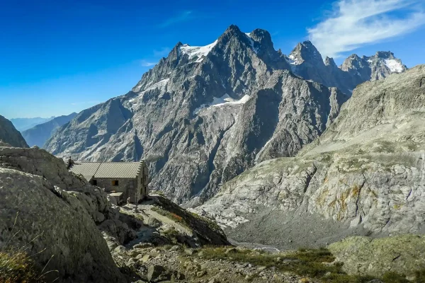 Refuge massif des Écrins