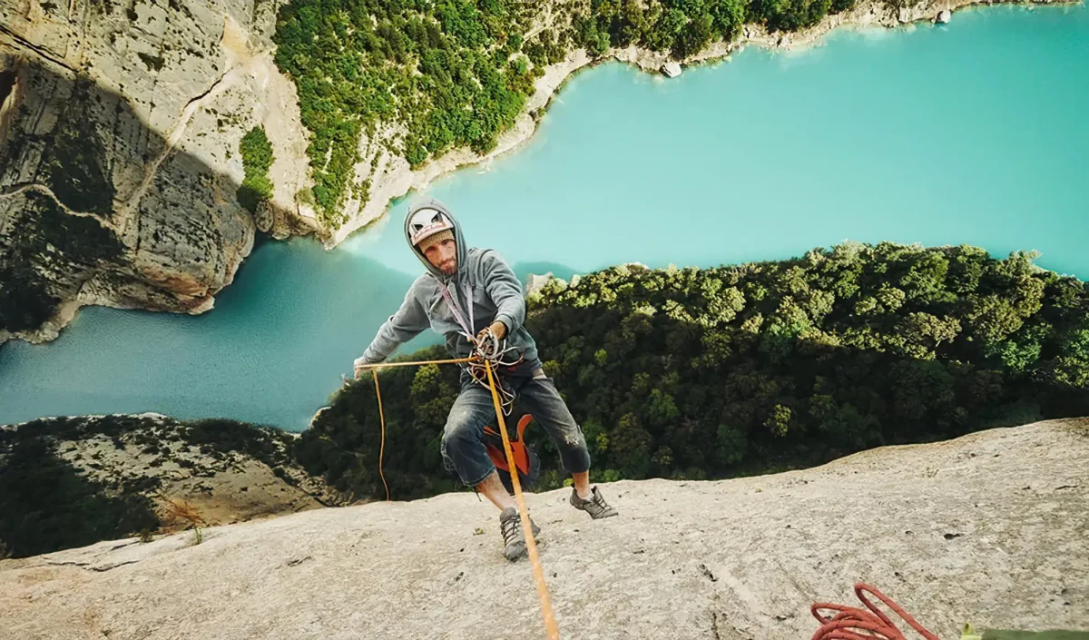 Rappel escalade Mont-Rebei