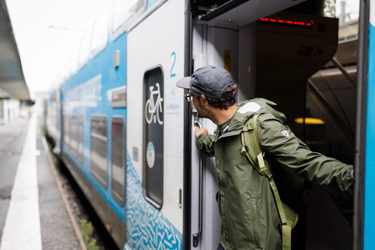 train direction Saint-Avre la Chambre