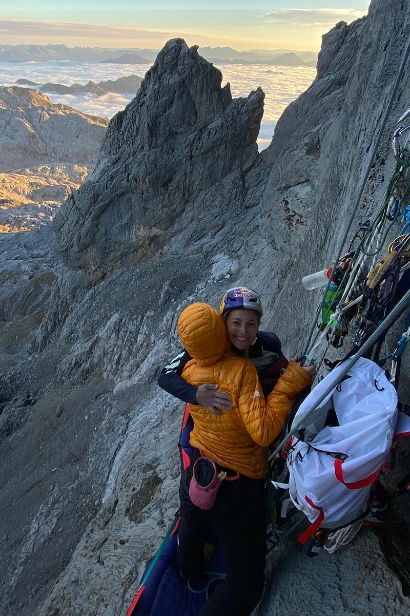 première ascension féminine de RAYU
