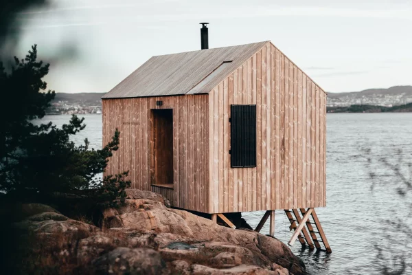 Sauna au bord d'un lac