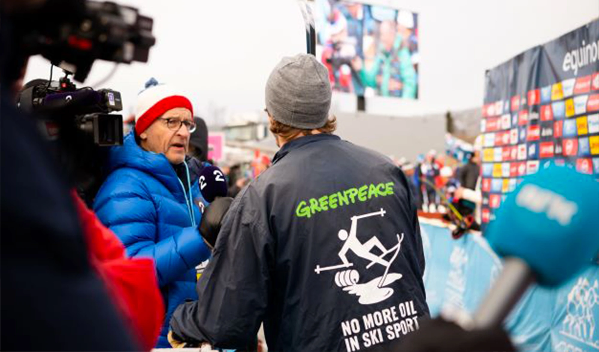 Le skieur de fond suédois Emil Johansson protestation