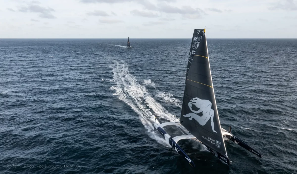 Charles Caudrelier sur le Maxi Edmond de Rothschild