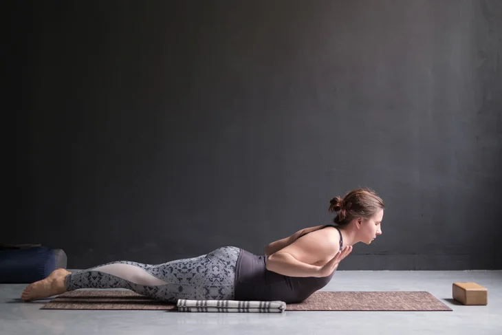 15 positions de yoga pour bien dormir
