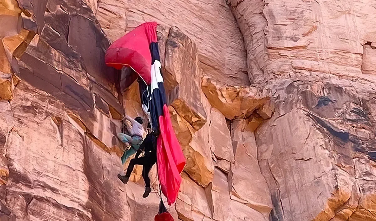Base Jump Utah sauvetage grimpeur