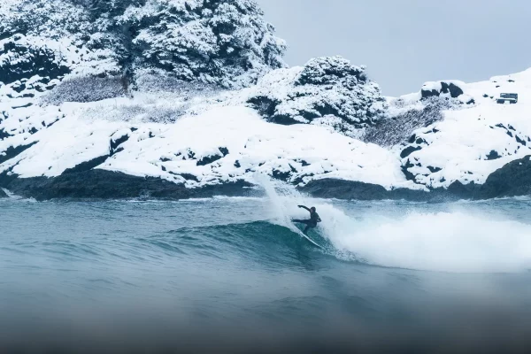 Kentent Surftrip dans le Grand Nord canadien
