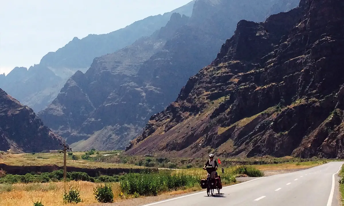 Une famille à vélo jusqu'en Iran