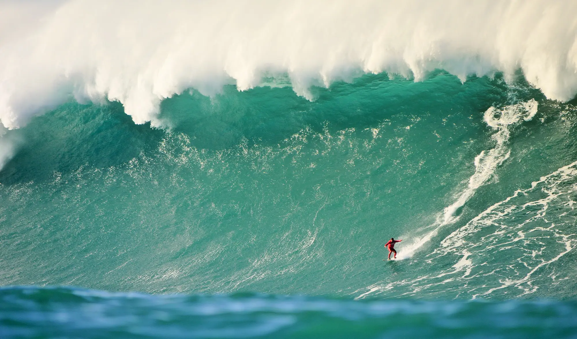 Vincent Lartizien surf big waves