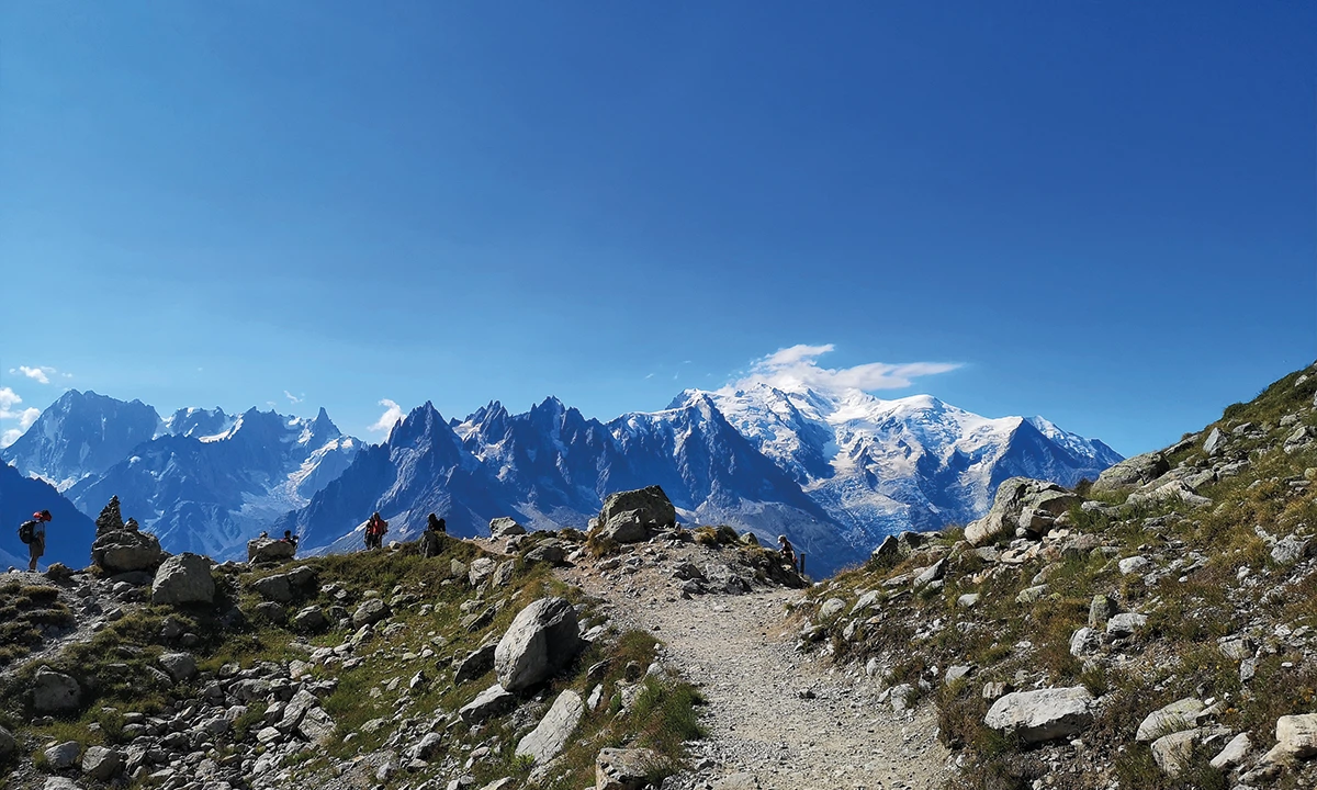 Balcon emblématique sur le mont-Blanc depuis la variante du lac blanc