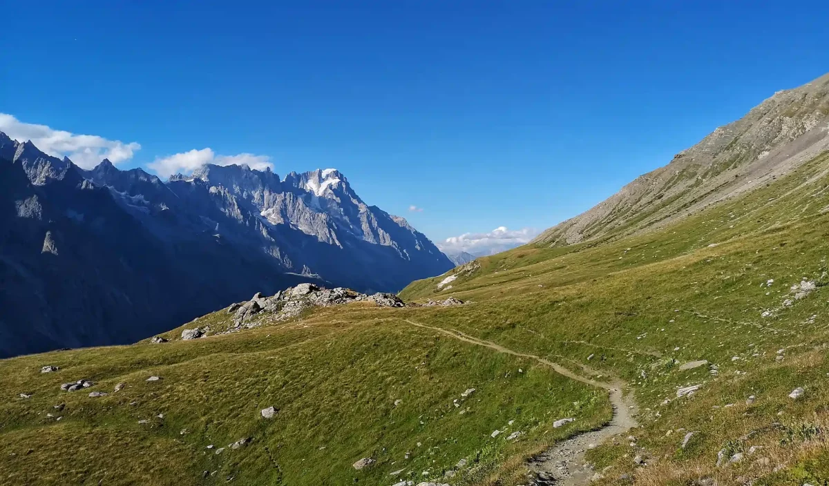 Balcon sur le versant sud du Mont-Blanc