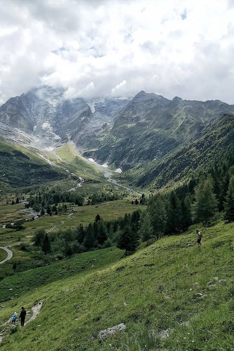 Lors de la montée vers le Truc, vue sur les glaciers de Miage