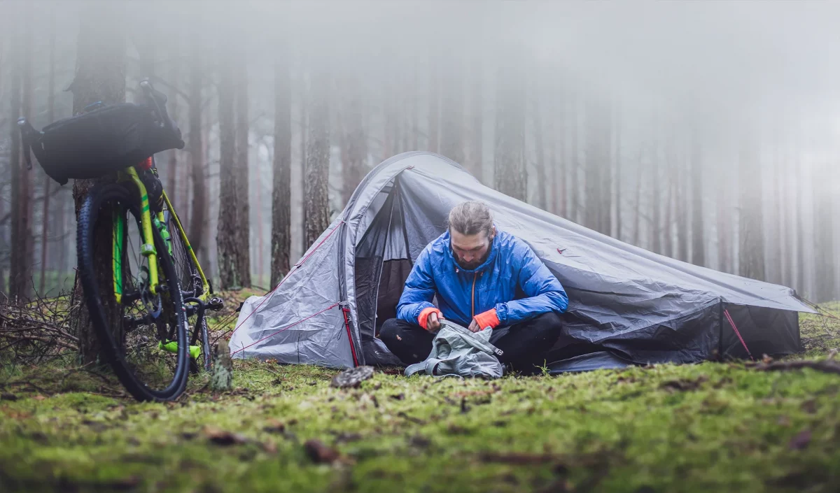 Bivouac sous la pluie