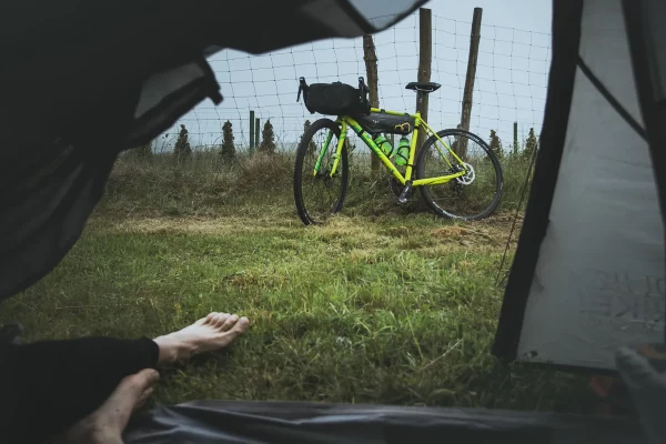 Innovation : La nouvelle selle de vélo SaddleSpur se passe de tout